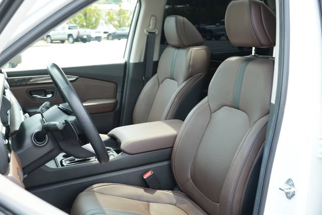 Used 2025 Honda Pilot Elite image 23