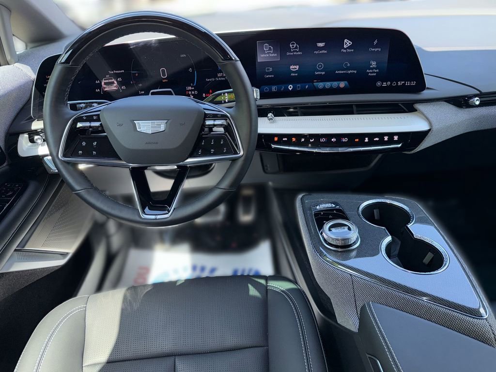 Used 2025 Cadillac Optiq Luxury 2 AWD/4WD image 22