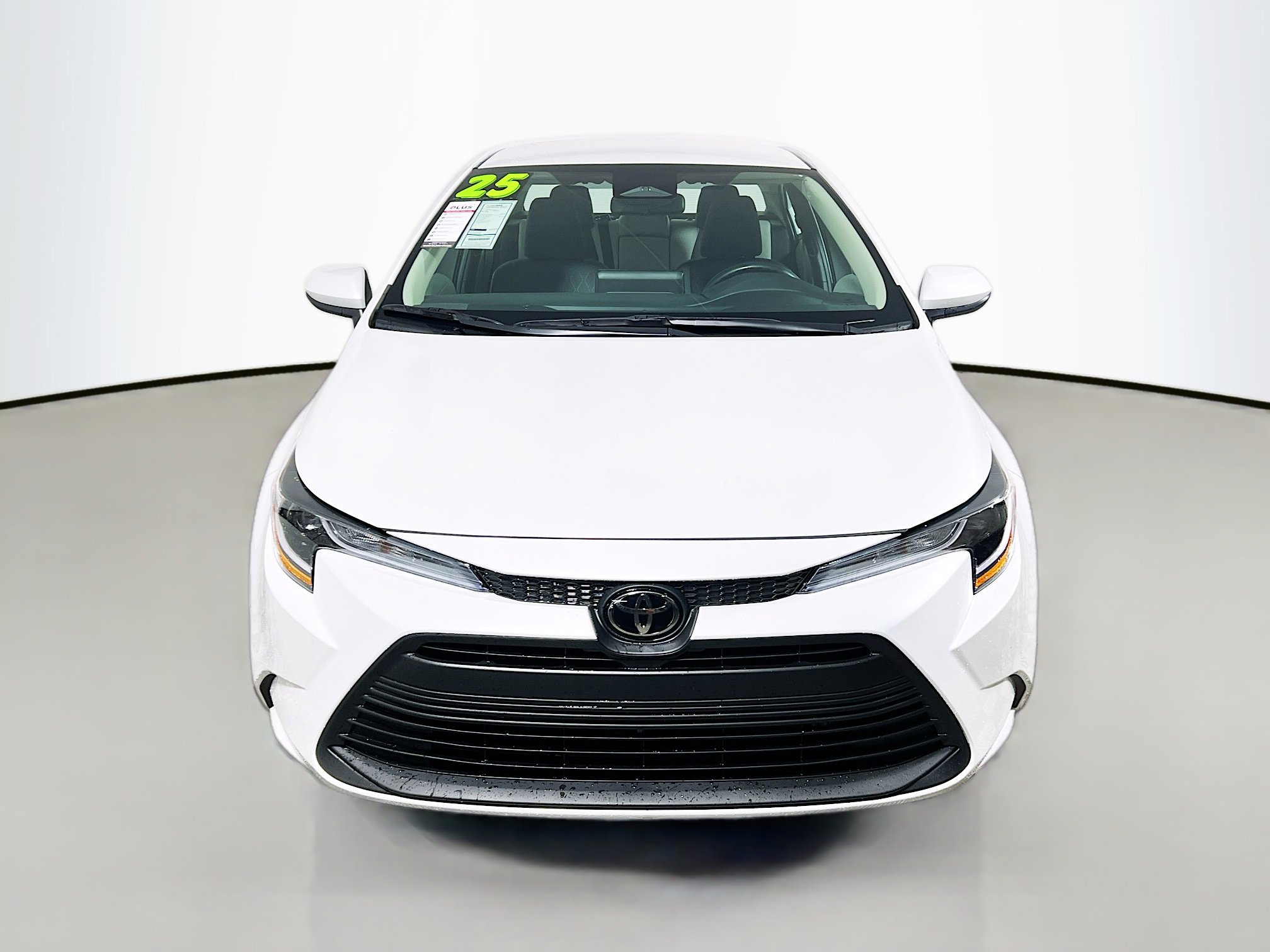 Used 2025 Toyota Corolla LE image 11