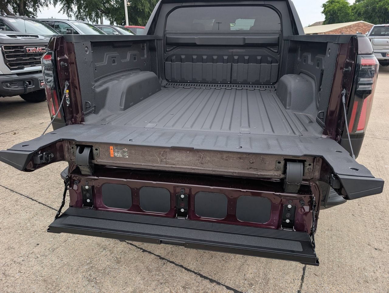 New 2026 GMC Sierra EV Elevation w/ Premium Package AWD/4WD image 7