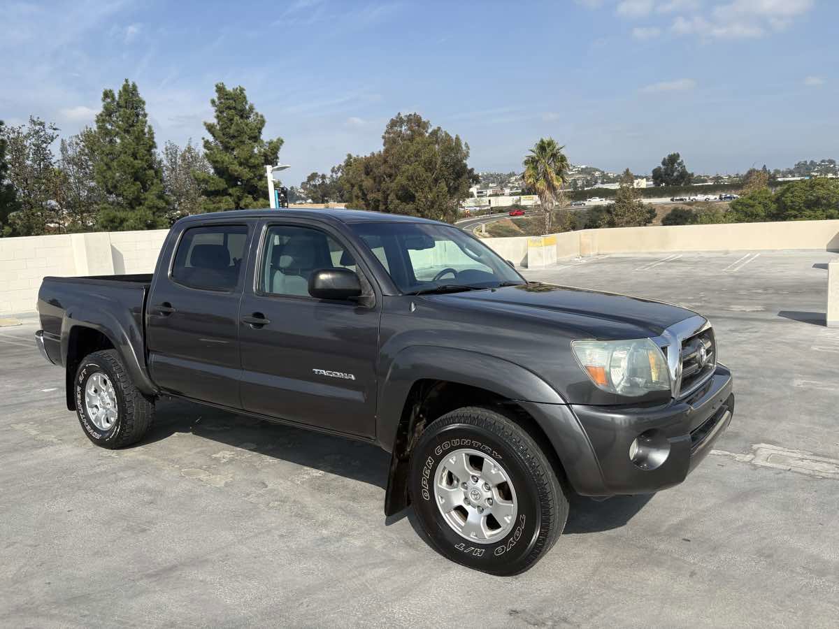 Used 2010 Toyota Tacoma PreRunner image 30