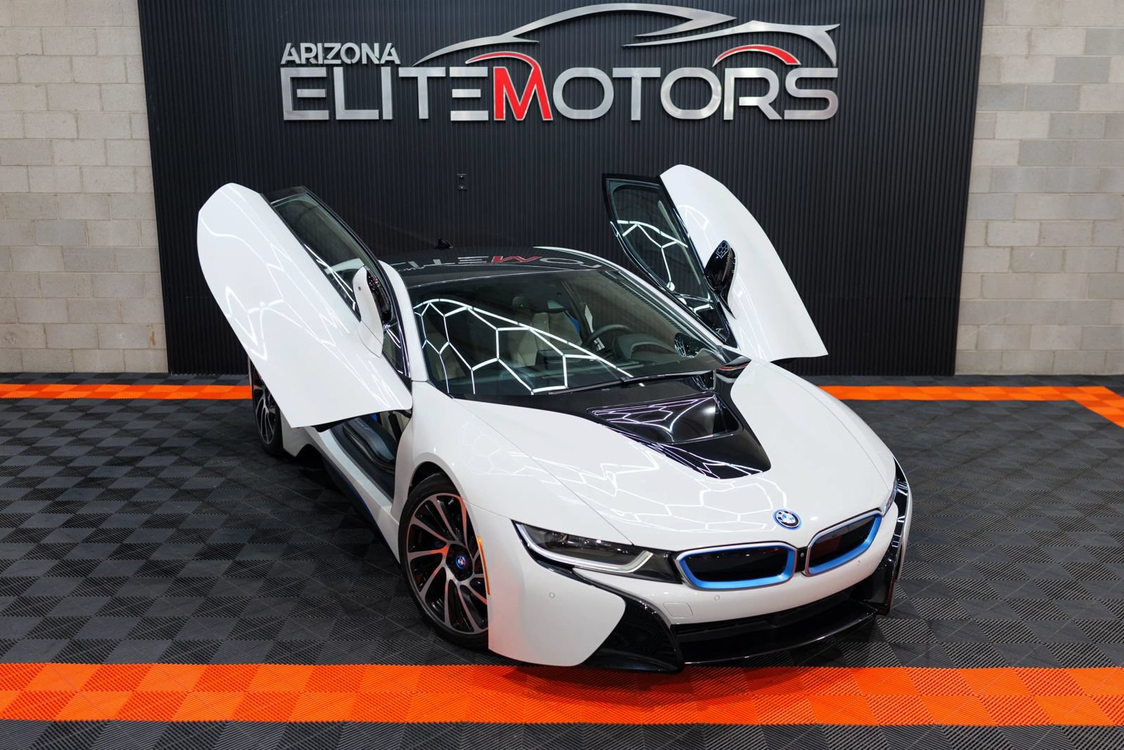 Used 2015 BMW i8 AWD/4WD image 30