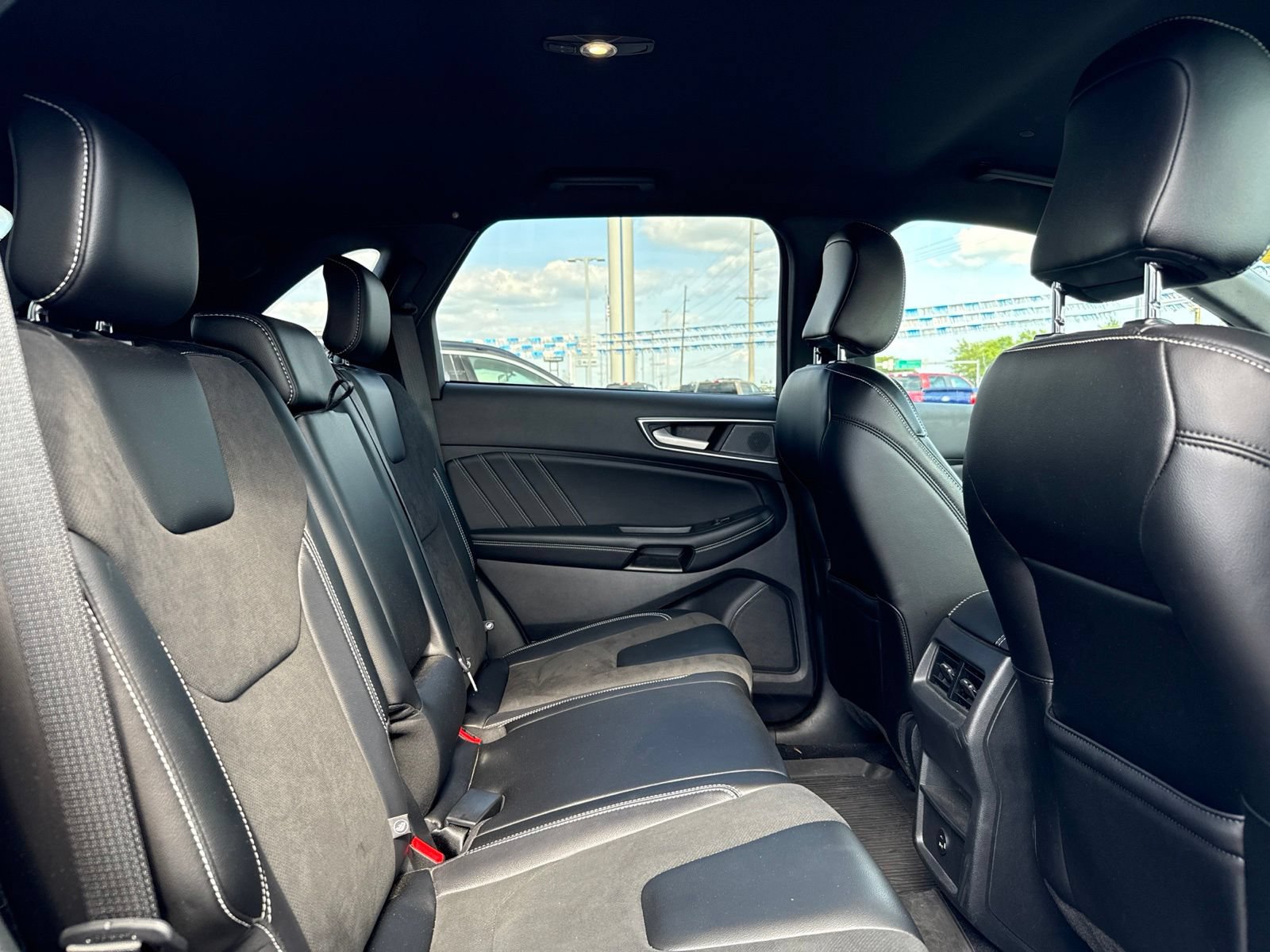 Used 2021 Ford Edge ST AWD/4WD image 16