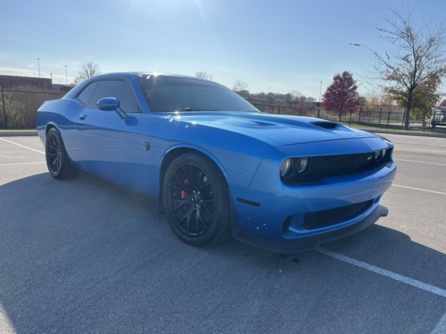 Used 2016 Dodge Challenger SRT Hellcat image 2