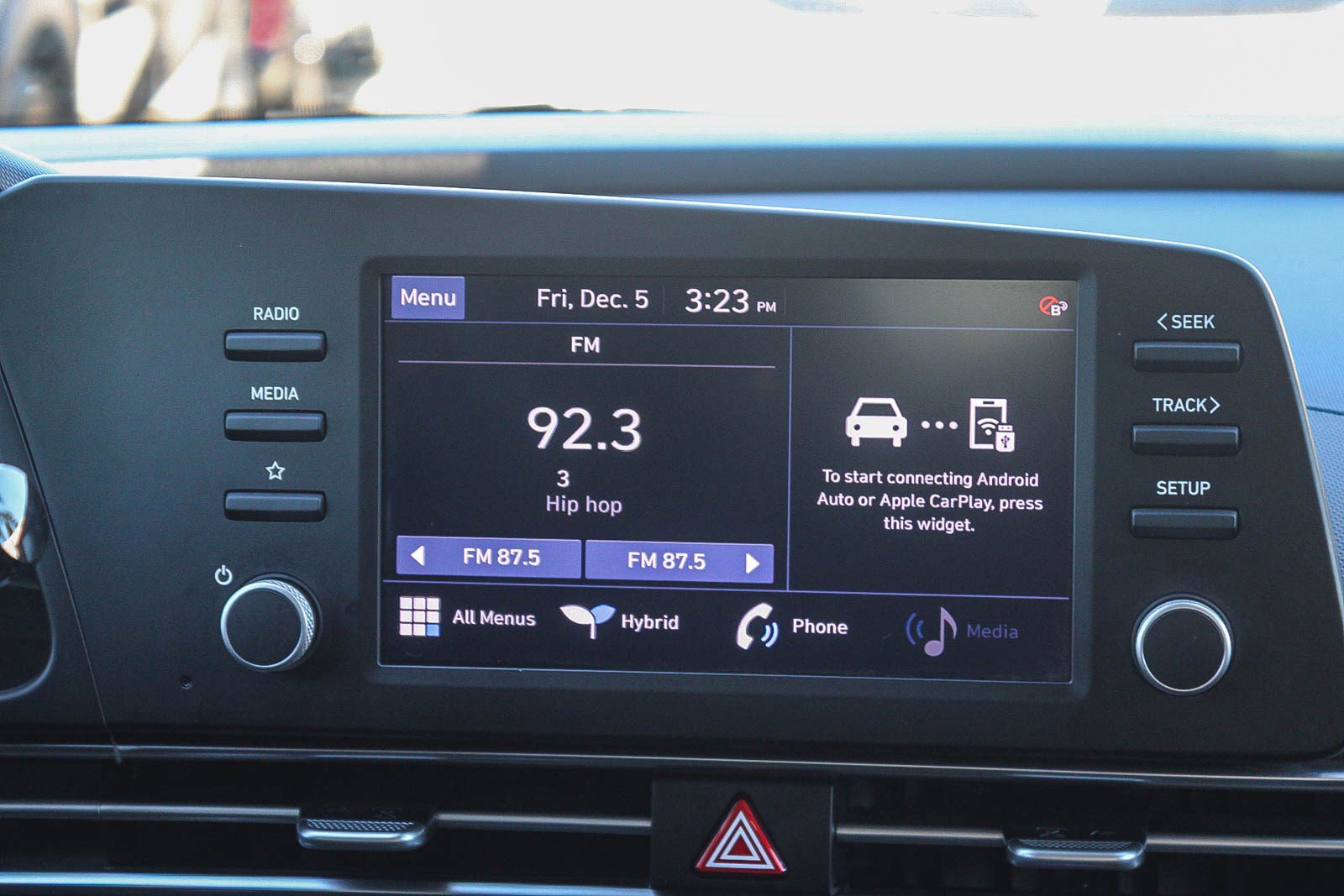 Used 2023 Hyundai Elantra Blue image 15