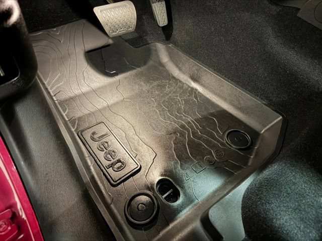 Used 2024 Jeep Wrangler Unlimited Rubicon 392 AWD/4WD image 16