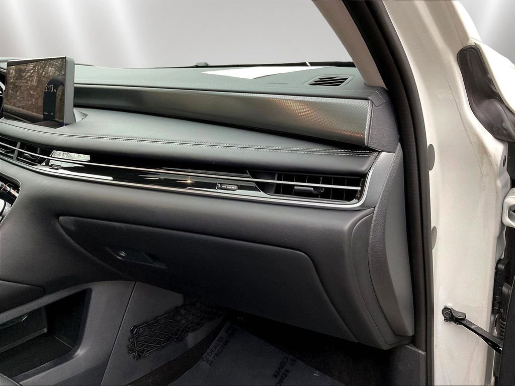 Used 2023 INFINITI QX60 Luxe w/ Performance Audio Package AWD/4WD image 27