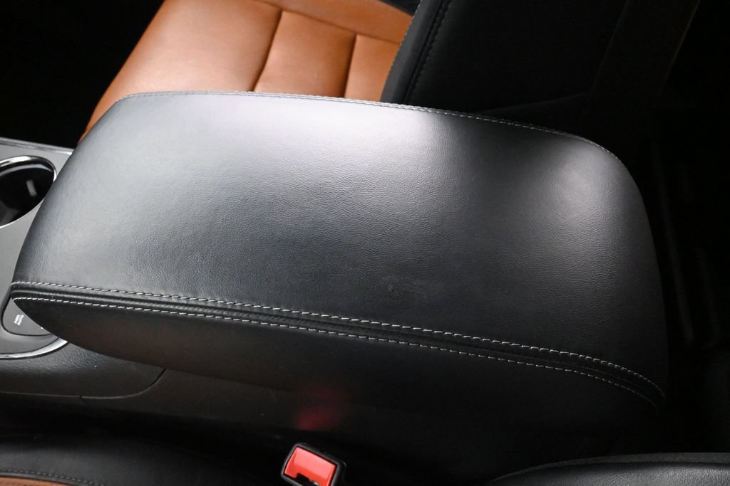 Used 2020 Dodge Durango R/T w/ Technology Group AWD/4WD image 37