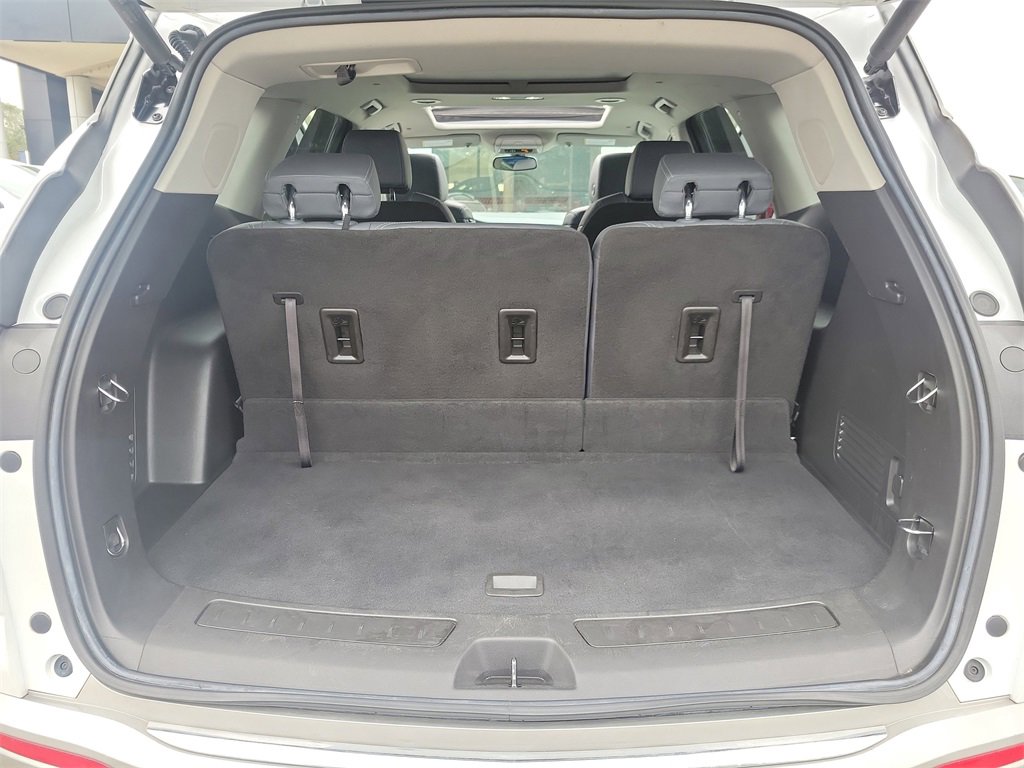 Used 2021 Buick Enclave Essence w/ Sound and Sites Package image 10