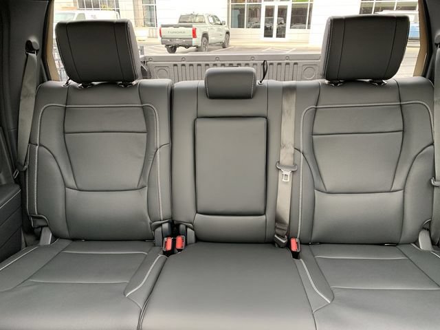 New 2026 Toyota Tundra Limited w/ Limited PVM Package AWD/4WD image 32