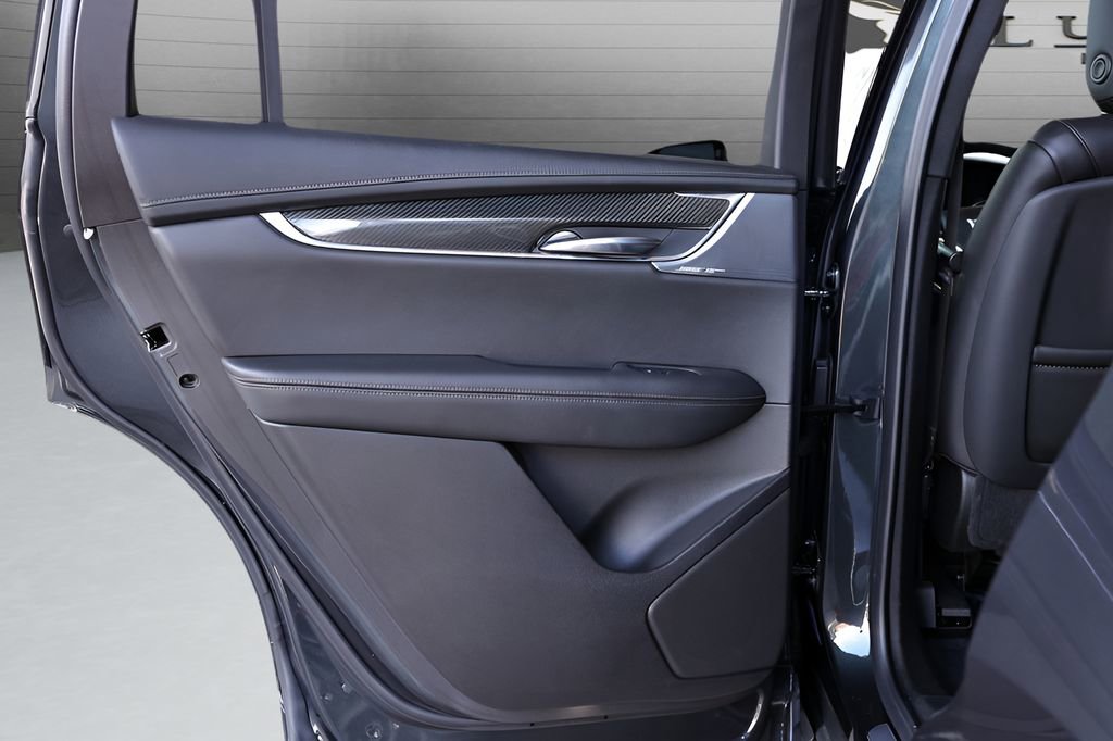 Used 2022 Cadillac XT6 Sport image 53