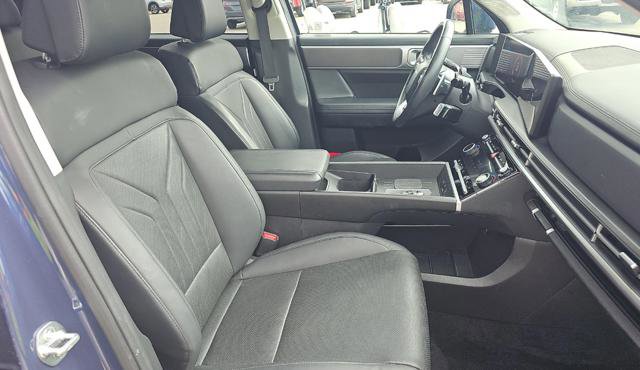 Certified 2025 Hyundai Santa Fe SEL image 5