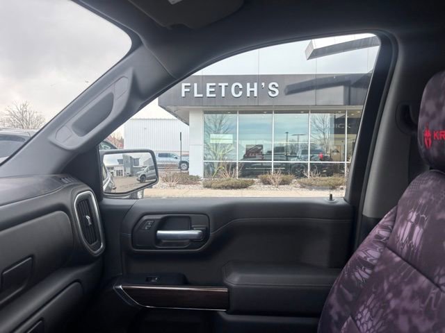 Used 2019 Chevrolet Silverado 1500 LT w/ All-Star Edition image 11