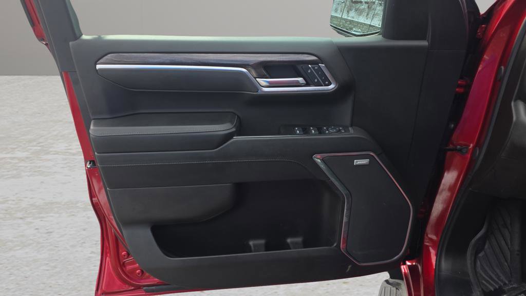 Used 2025 Chevrolet Silverado 1500 LTZ w/ LTZ Premium Package image 10