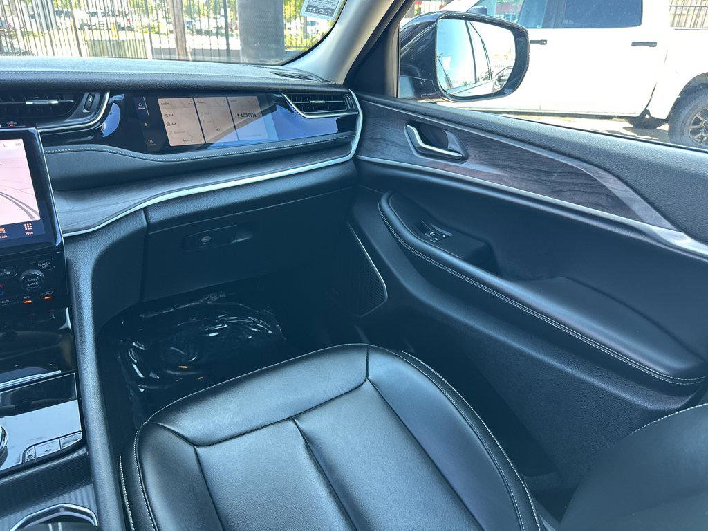 Used 2023 Jeep Grand Cherokee 4WD 4xe image 18