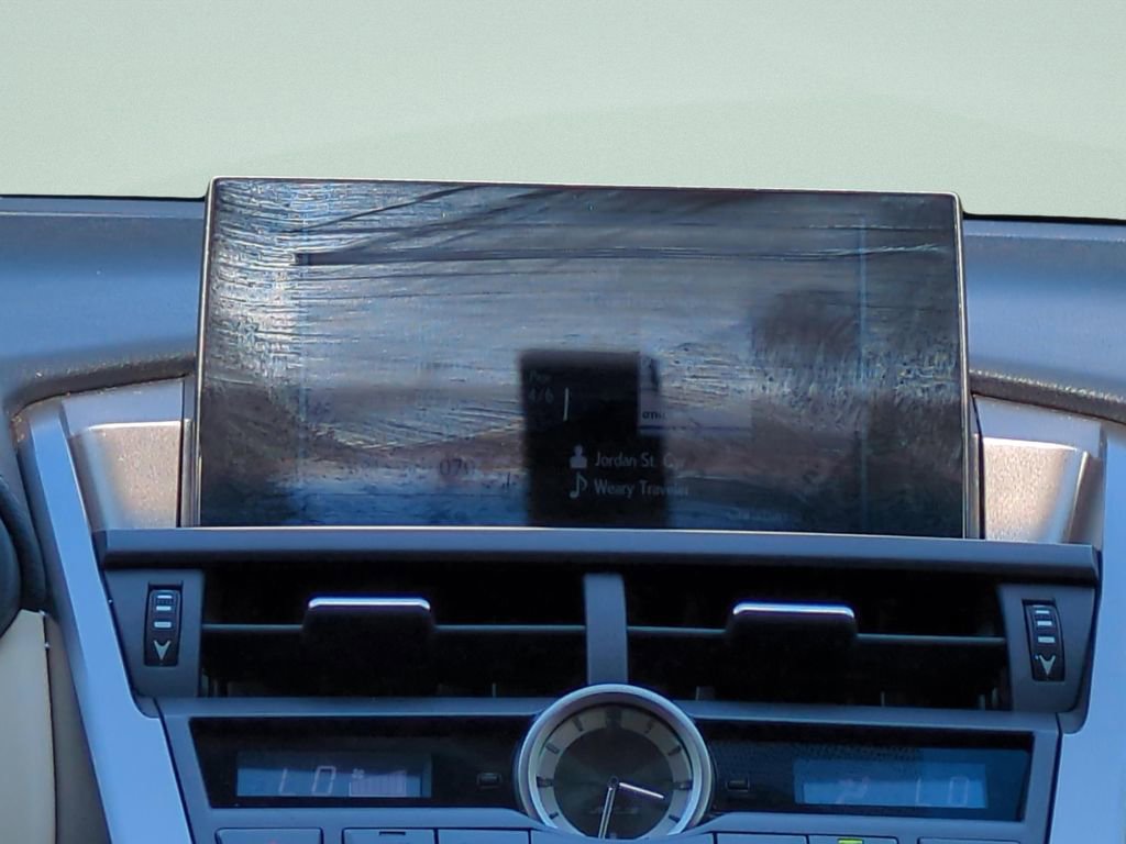 Used 2017 Lexus NX 200t FWD image 20