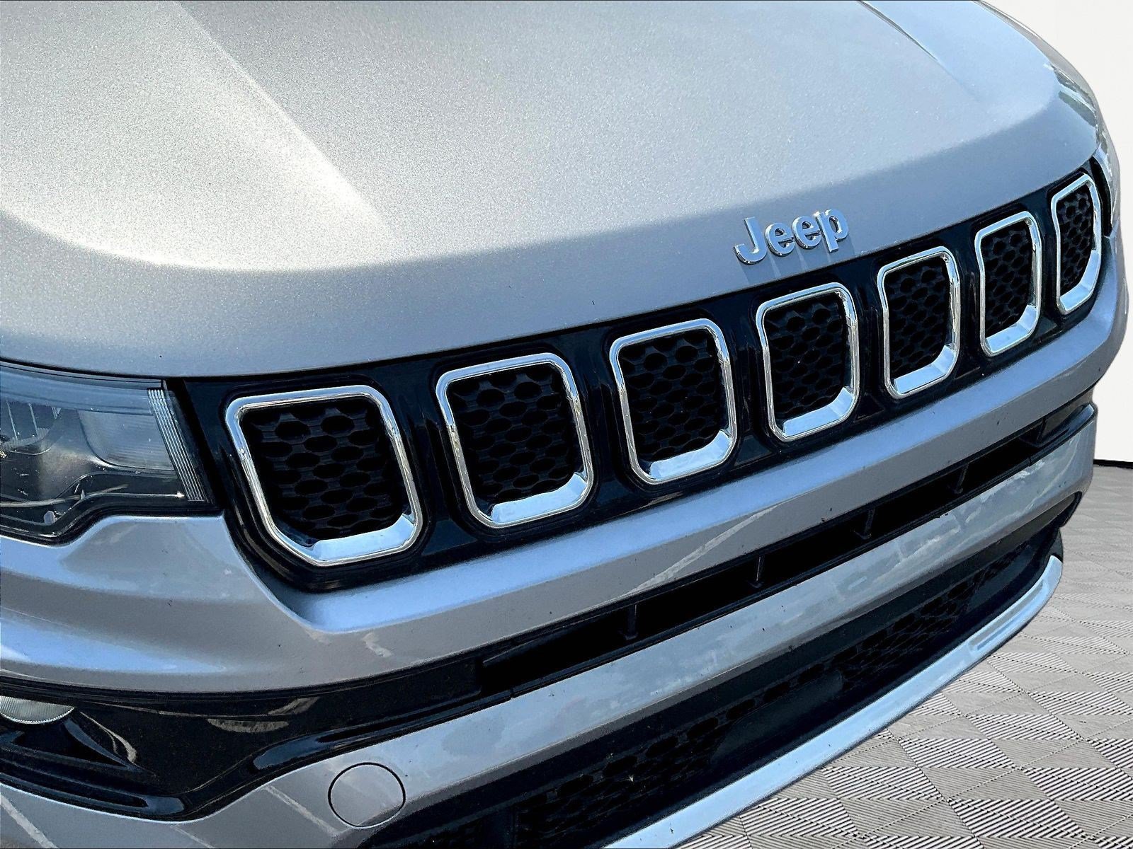 Used 2023 Jeep Compass Limited AWD/4WD image 33