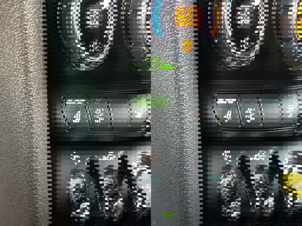 Used 2023 MINI Cooper SE image 23