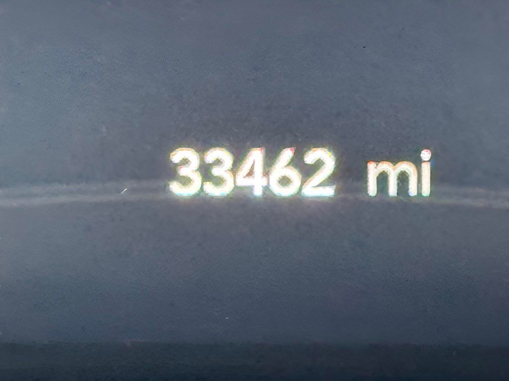 Certified 2023 Chrysler Pacifica Touring-L image 10