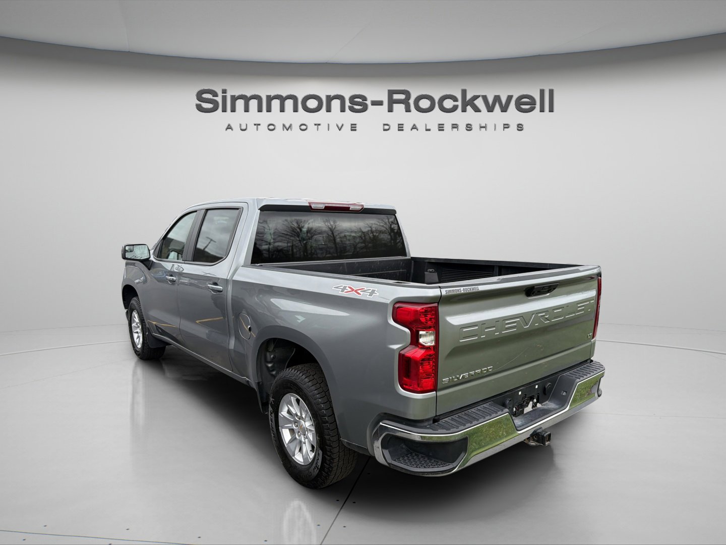 Used 2025 Chevrolet Silverado 1500 LT AWD/4WD image 28