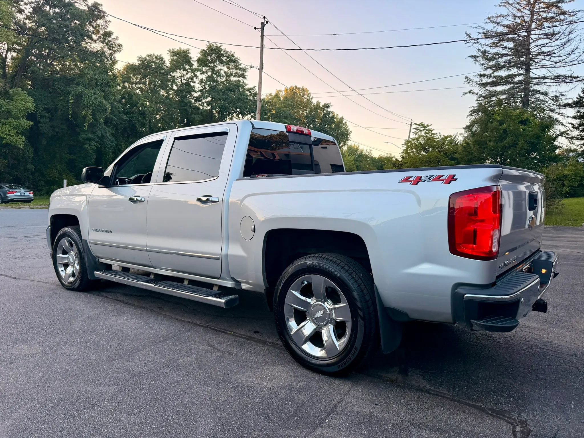 Used 2018 Chevrolet Silverado 1500 LTZ w/ Sport Package AWD/4WD image 4