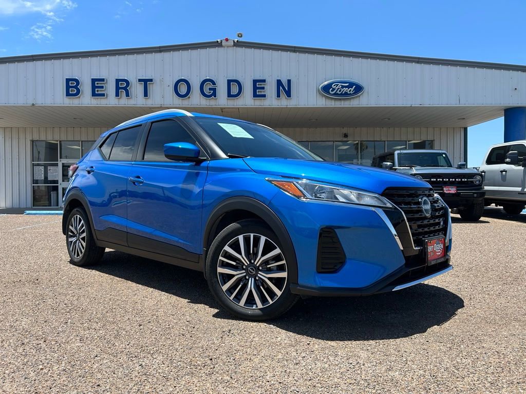 Used 2024 Nissan Kicks SV