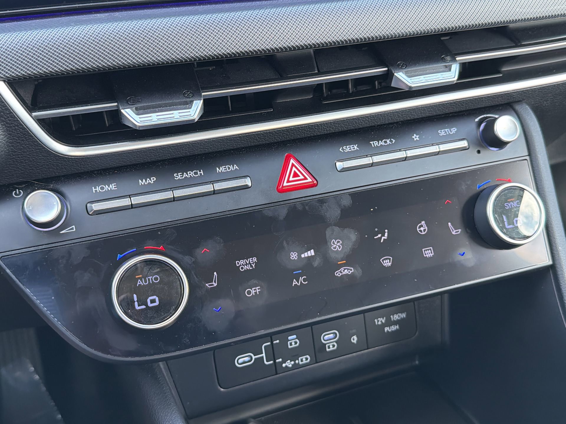 Used 2024 Hyundai Sonata Limited image 32