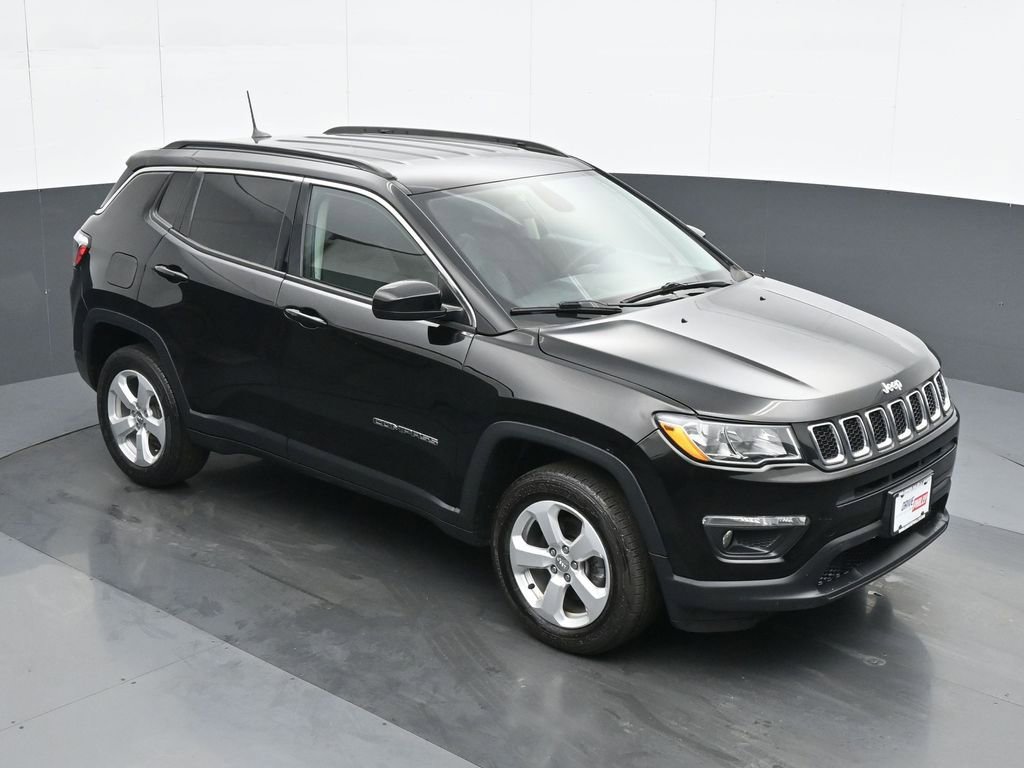 Used 2019 Jeep Compass Latitude AWD/4WD image 24
