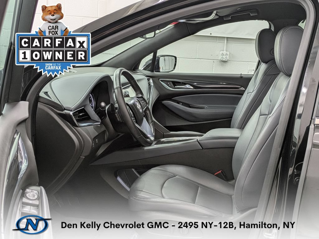 Used 2023 Buick Enclave Essence w/ Sport Touring Edition AWD/4WD image 4