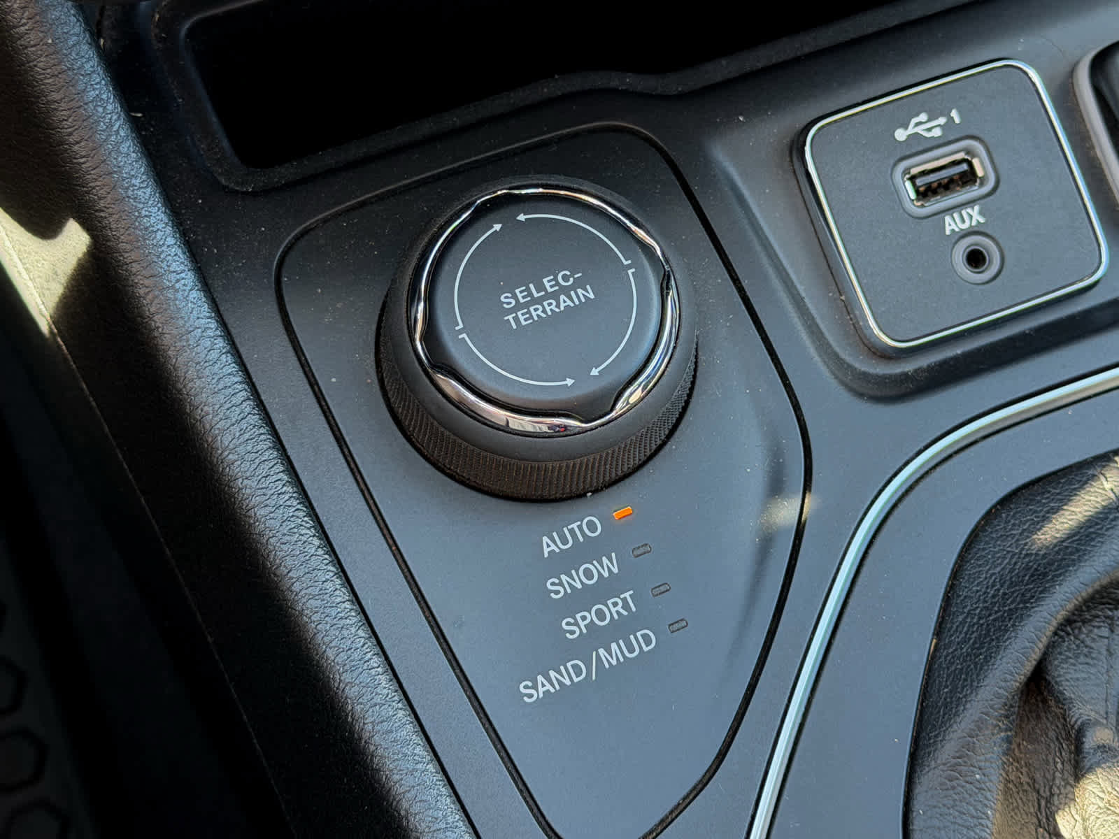 Used 2022 Jeep Cherokee Latitude image 18