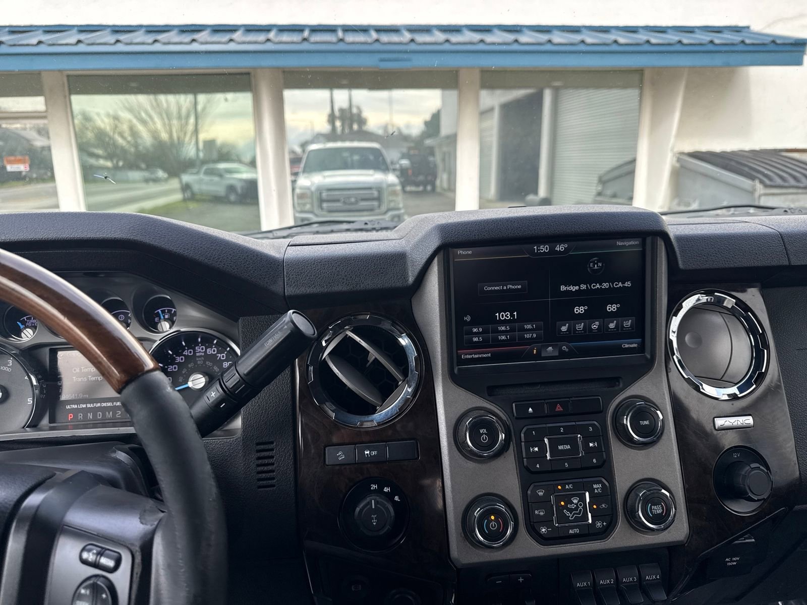 Used 2015 Ford F250 Platinum w/ FX4 Off-Road Package image 17