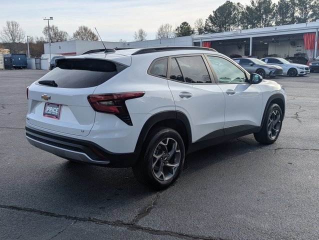 Used 2024 Chevrolet Trax LT image 5