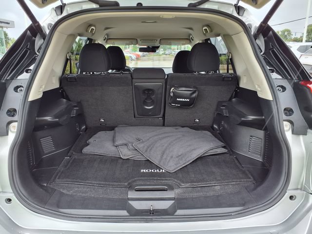 Used 2019 Nissan Rogue SV FWD image 12