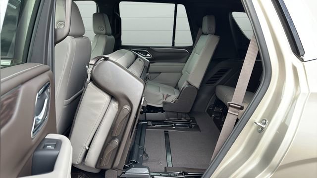 Used 2023 Chevrolet Tahoe LT w/ Luxury Package image 34