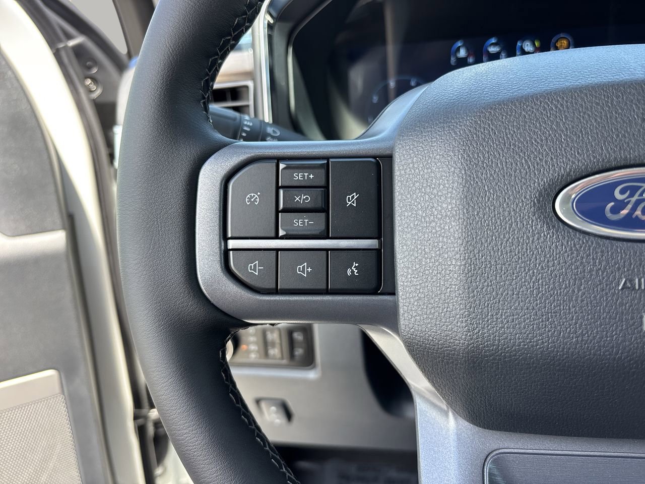 New 2026 Ford F350 Lariat image 25