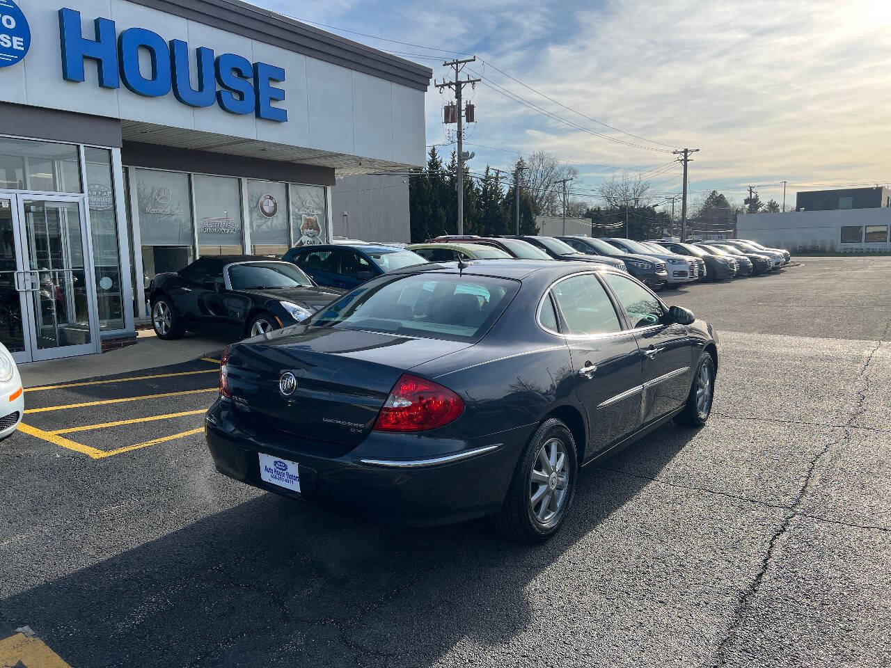 Used 2009 Buick LaCrosse CX image 10