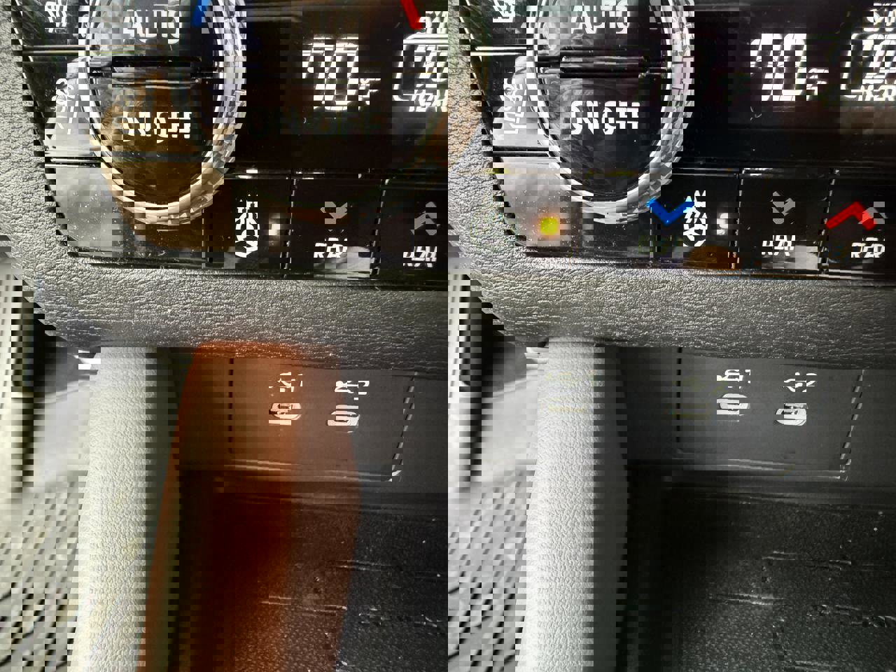 Used 2025 Mitsubishi Outlander SEL image 25