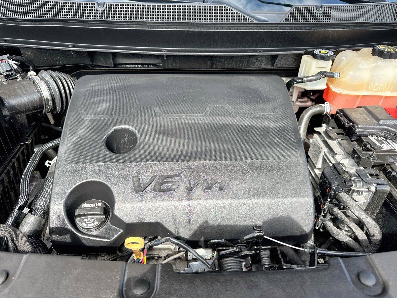 Used 2021 Chevrolet Traverse LT FWD image 33