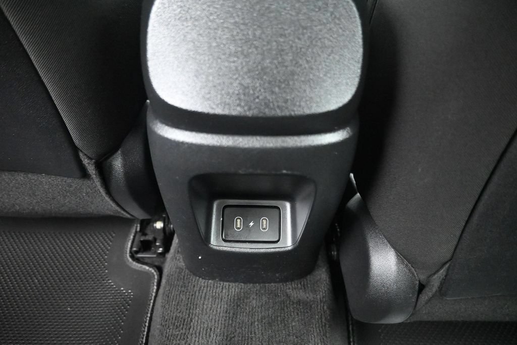 Used 2024 Hyundai Elantra SEL FWD image 27