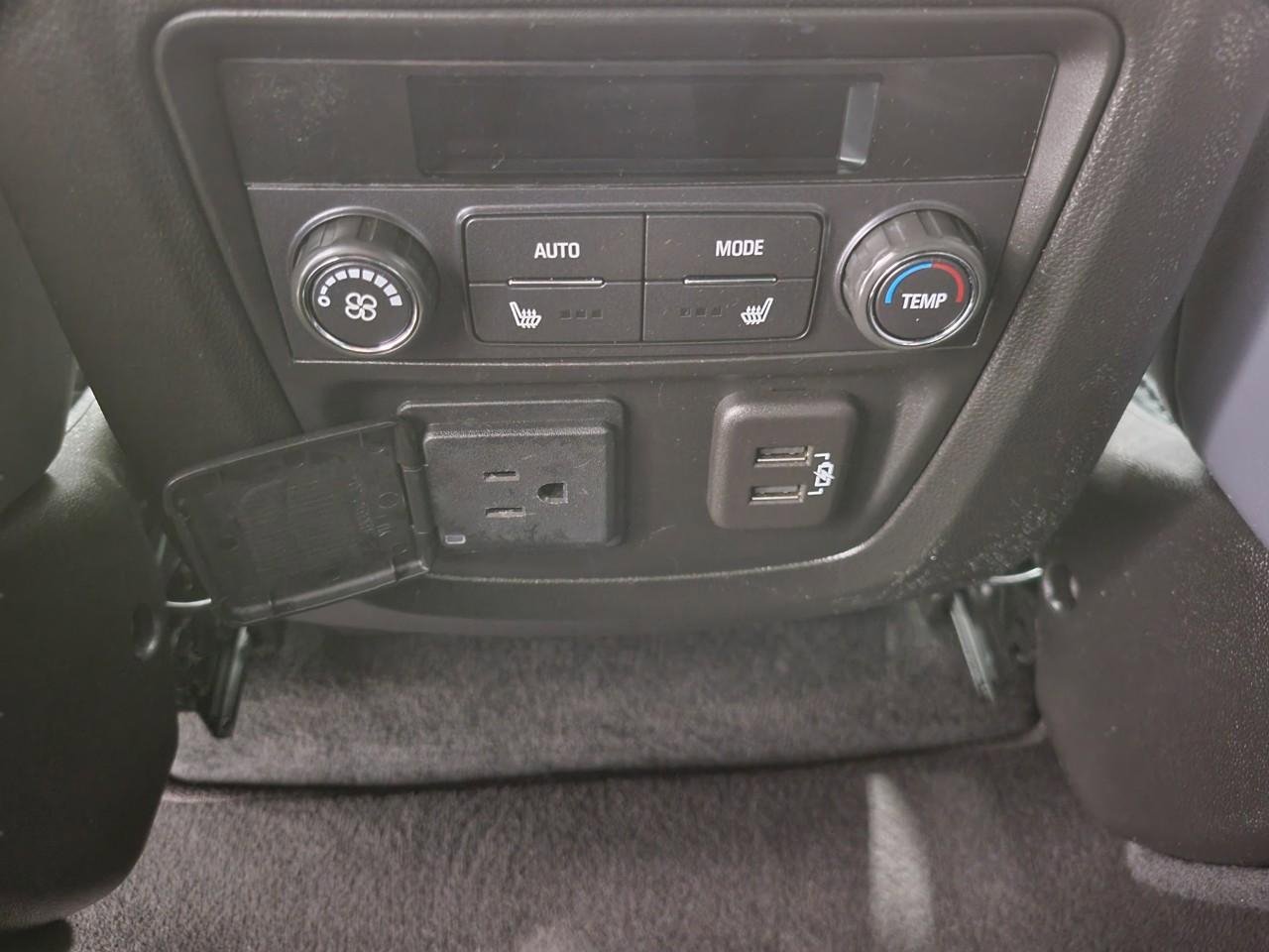 Used 2024 Buick Enclave Premium image 23