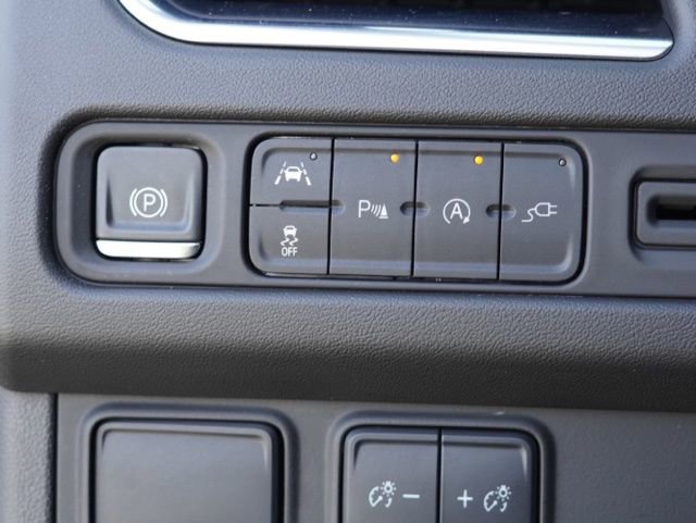 Used 2021 Chevrolet Tahoe RST w/ Luxury Package image 19