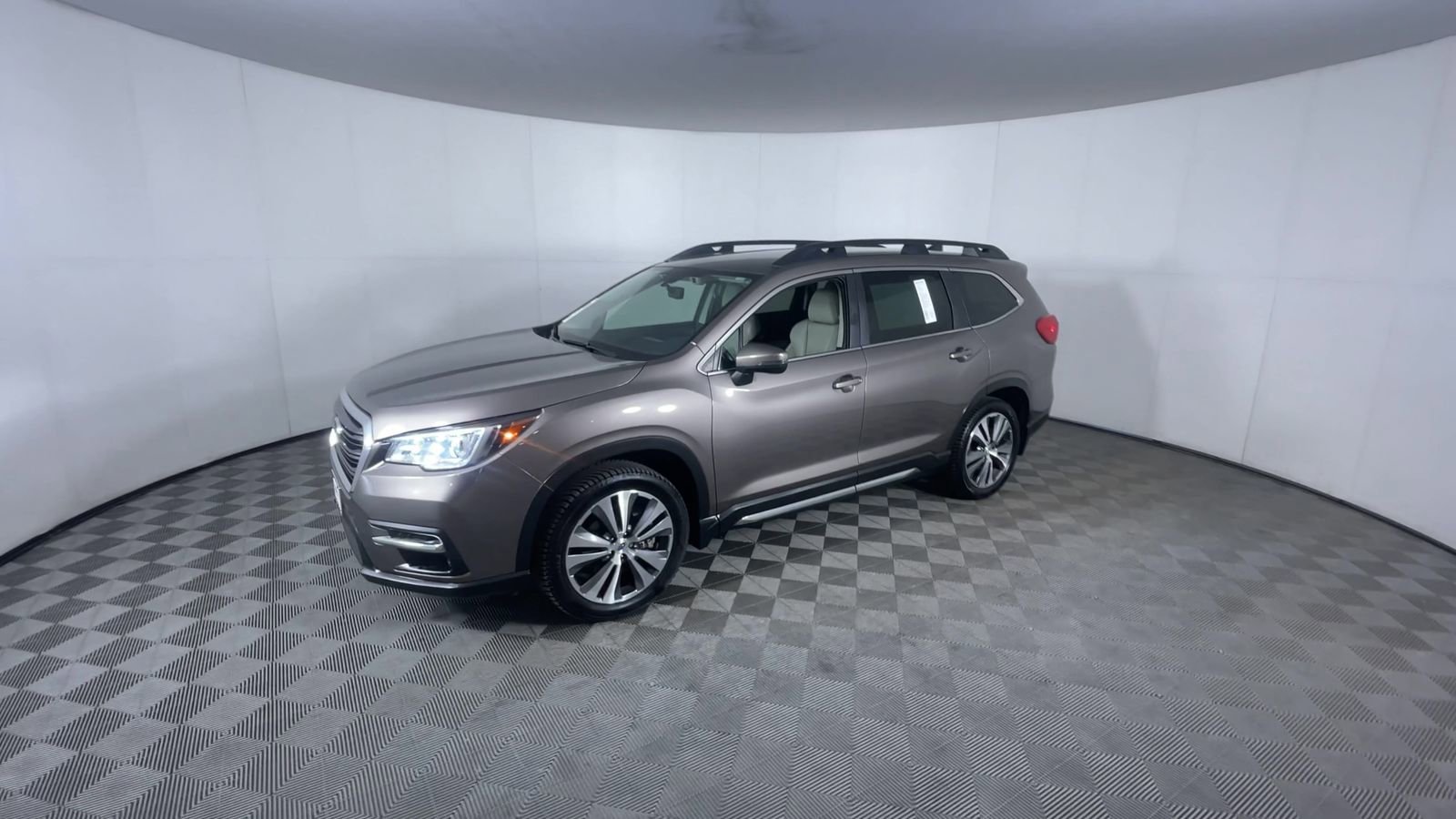 Used 2021 Subaru Ascent Limited w/ Popular Package #2 AWD/4WD image 4