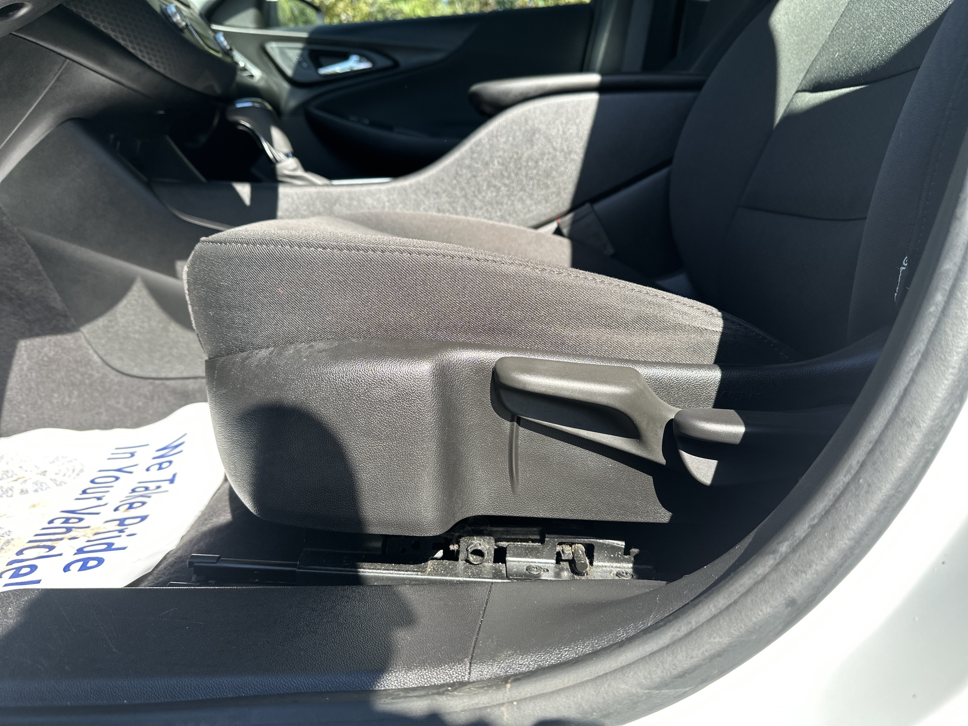 Used 2017 Chevrolet Malibu LS w/ LPO, Convenience Package 1 FWD image 10