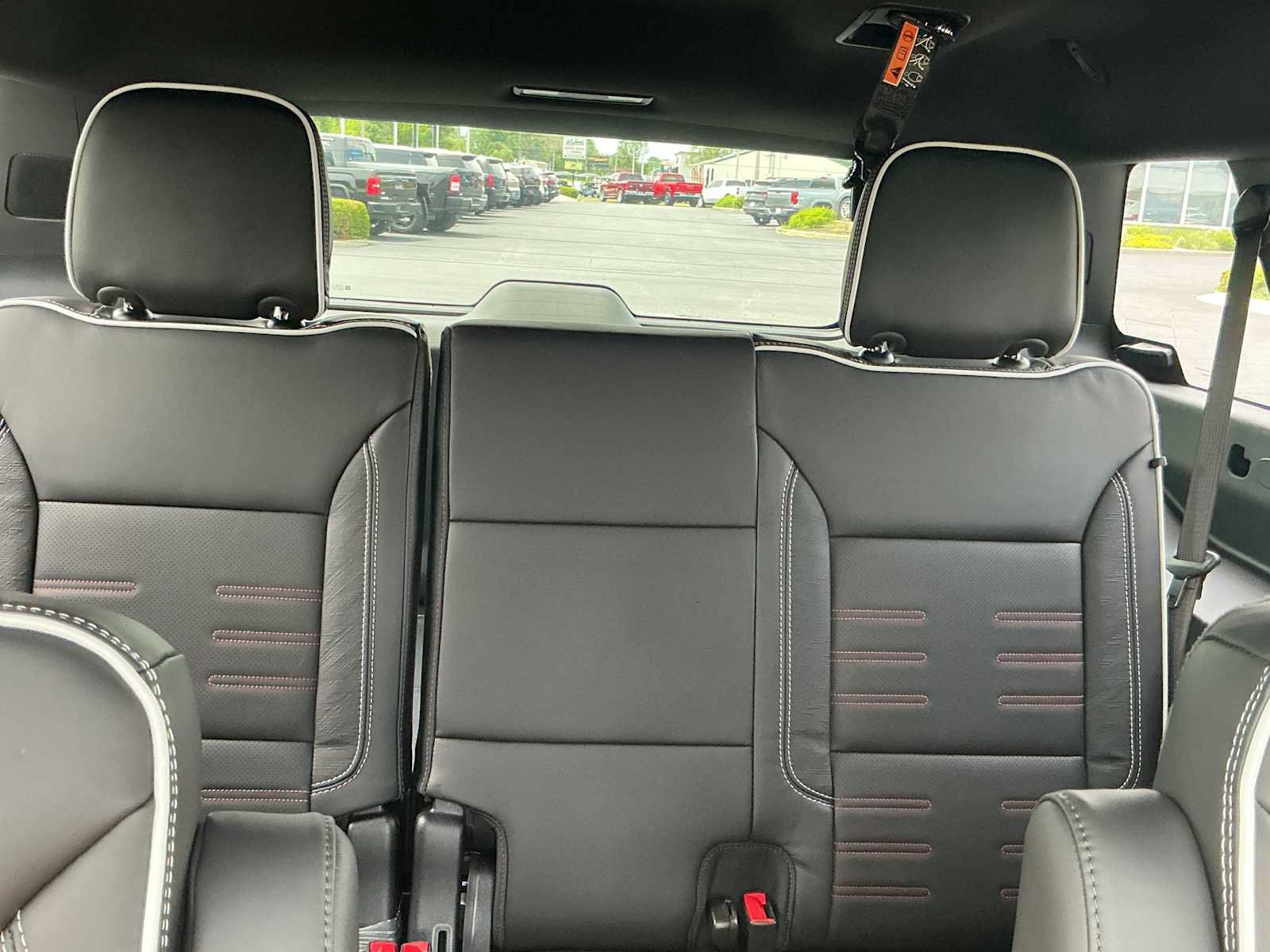 New 2026 GMC Yukon XL AT4 Ultimate AWD/4WD image 24