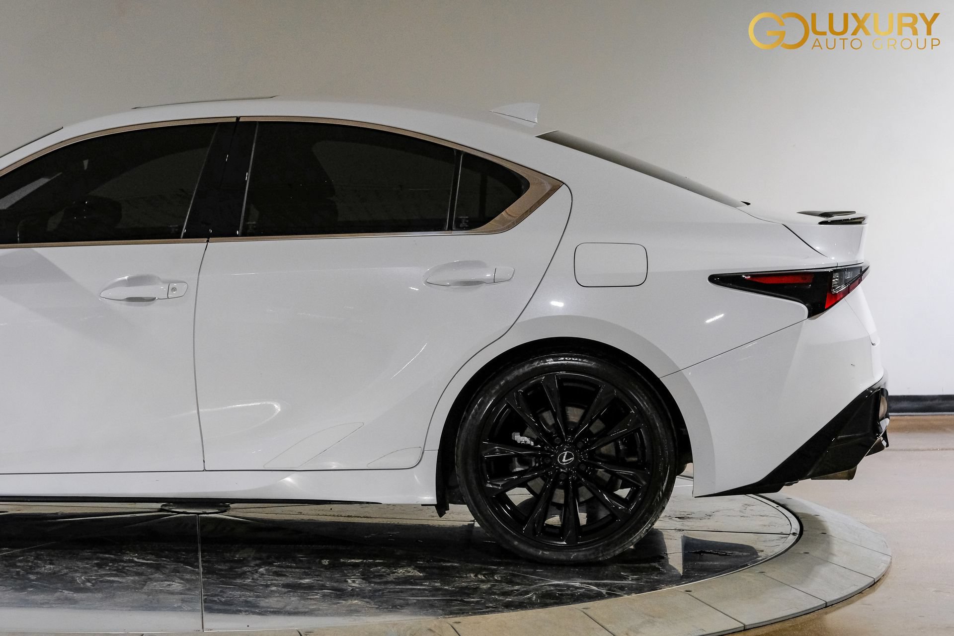 Used 2025 Lexus IS 350 F Sport RWD image 15