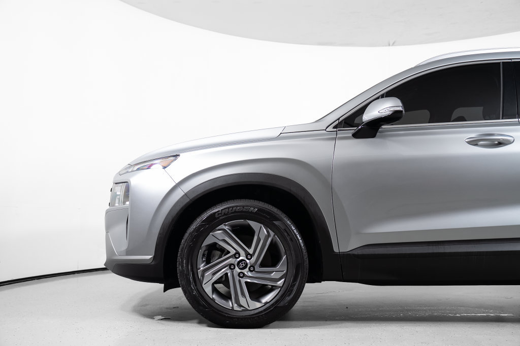 Used 2023 Hyundai Santa Fe SEL FWD image 12