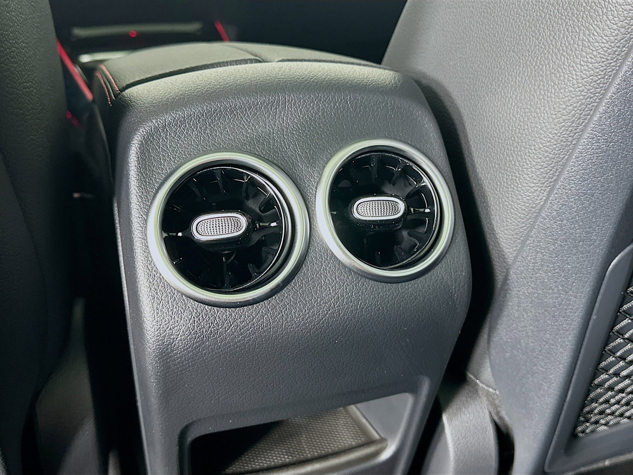 Certified 2025 Mercedes-Benz GLA 250 GLA 250 image 32