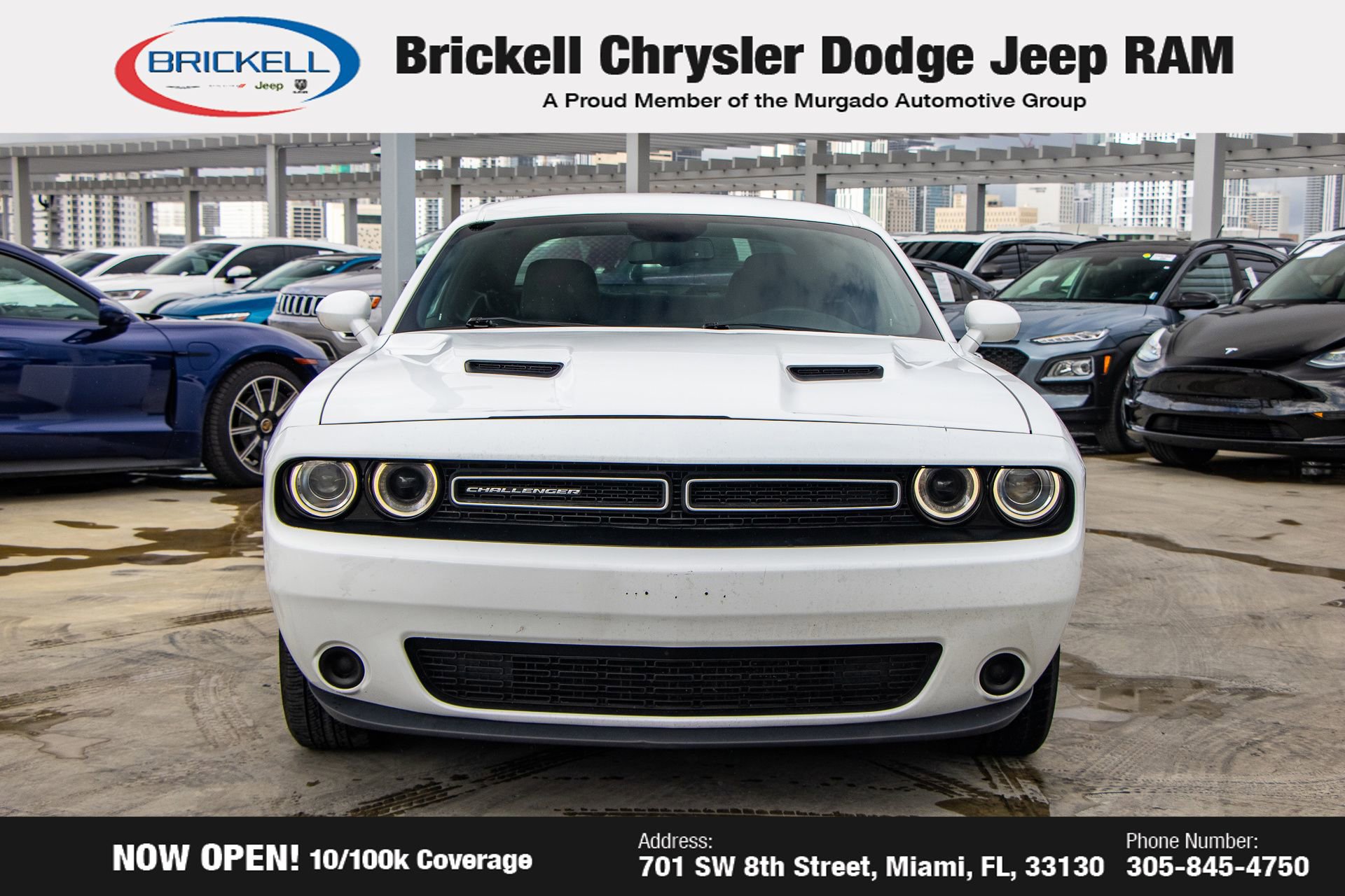 Used 2017 Dodge Challenger SXT video 2
