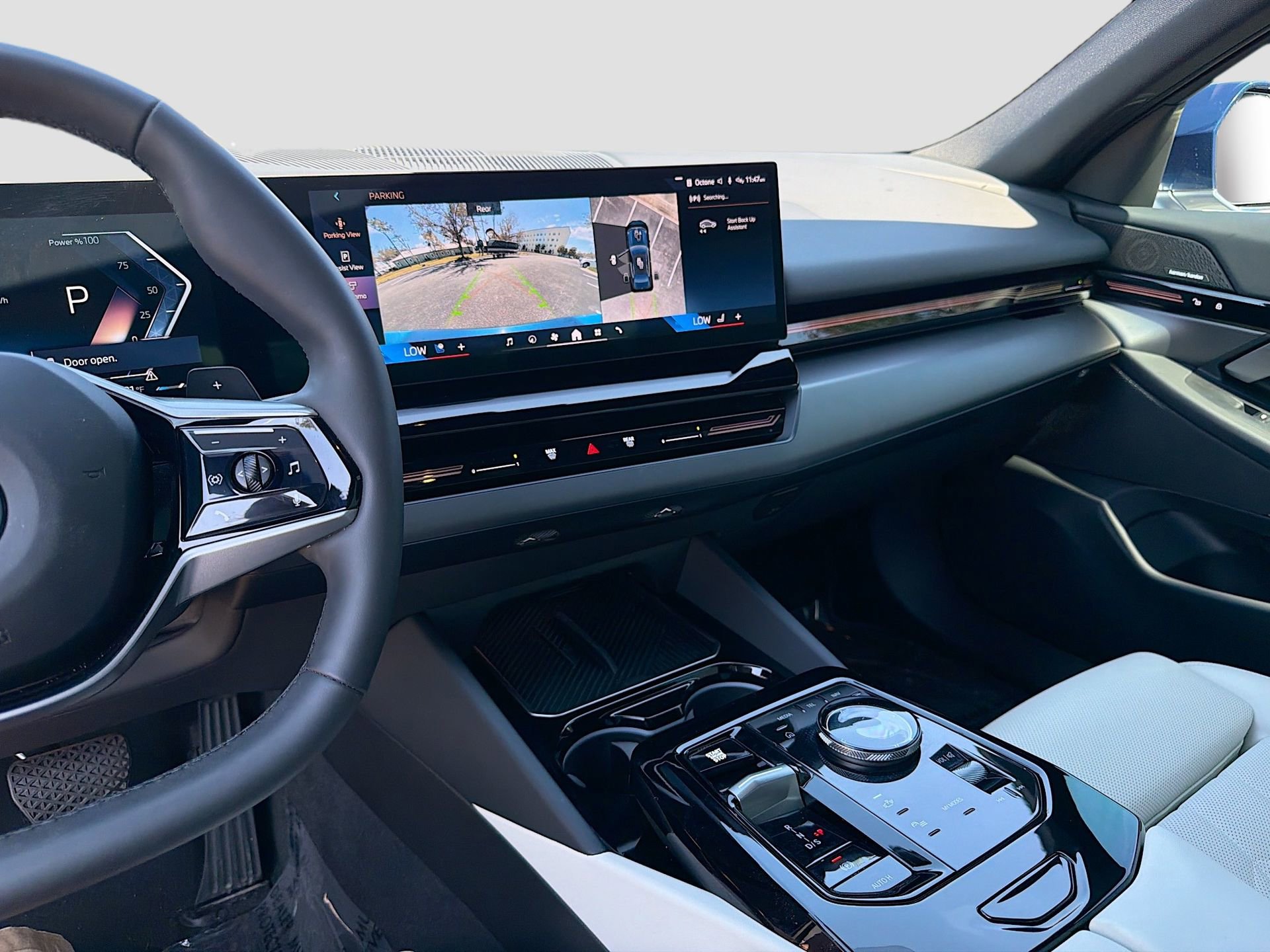 Used 2025 BMW 530i 530i w/ M Sport Package image 29