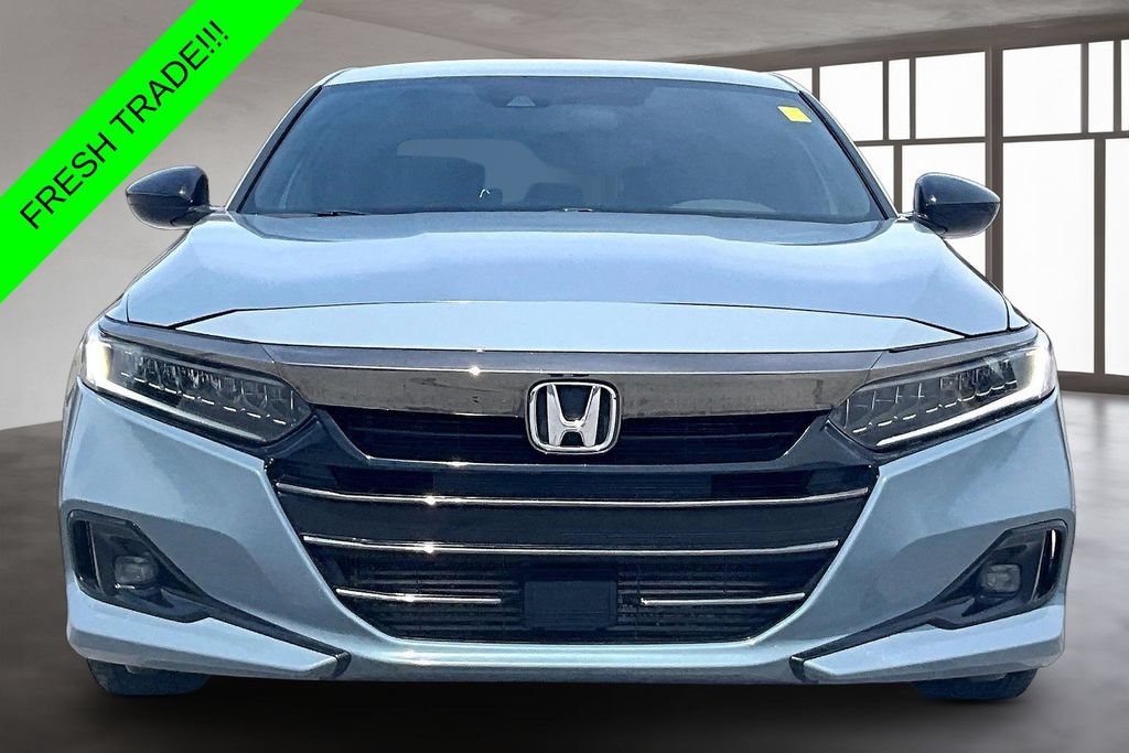 Used 2022 Honda Accord Sport image 2